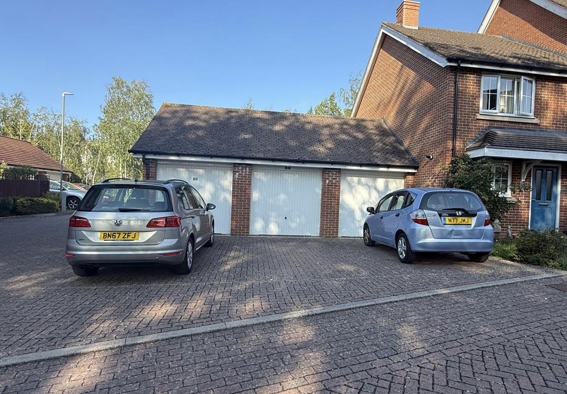 Metcalfe Avenue, Carshalton
